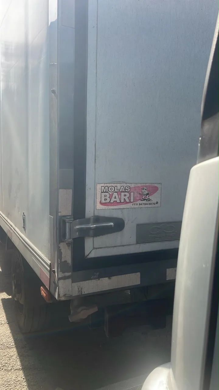 Baú para iveco - Foto 3