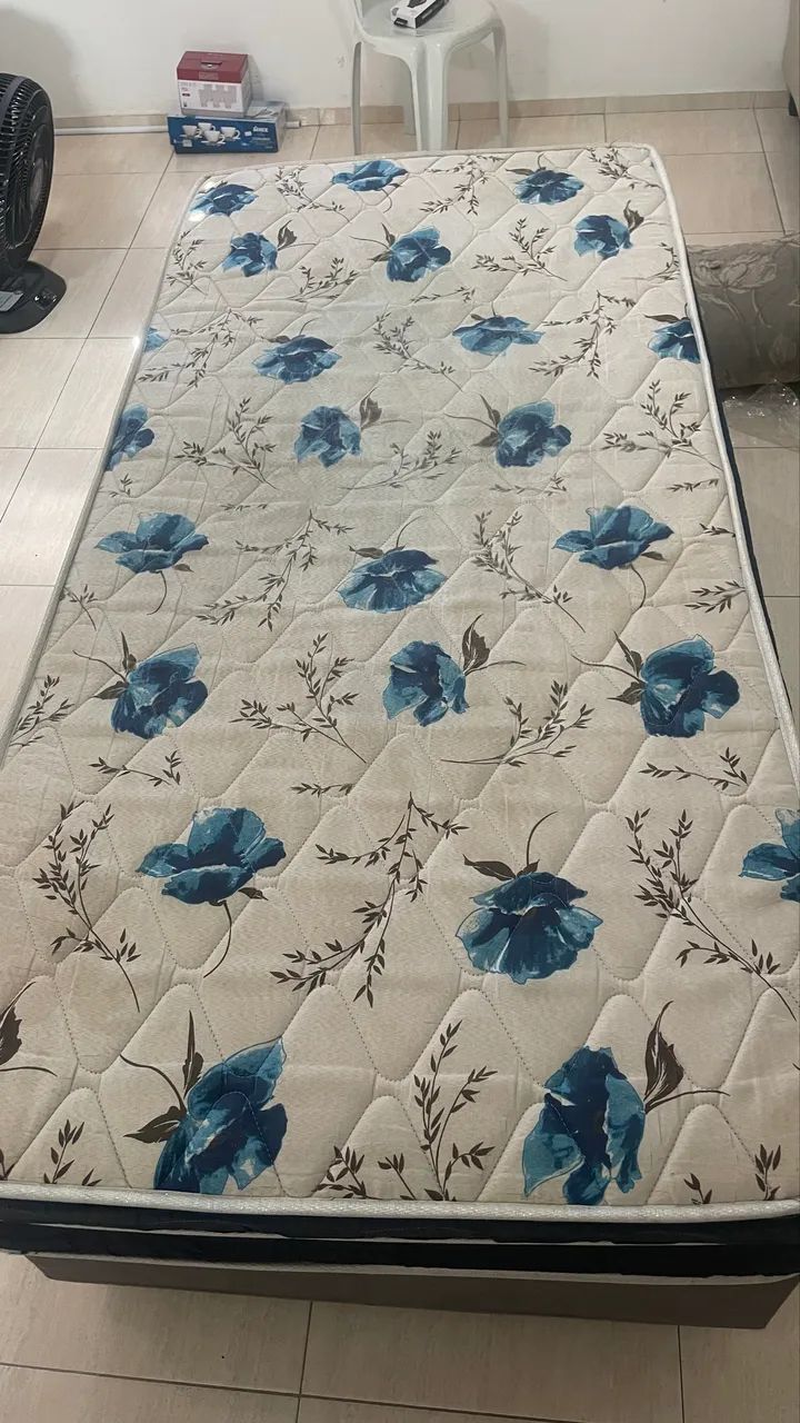 VENDE-SE CAMA + COLCHÃO BOX DE SOLTEIRO  - Foto 2