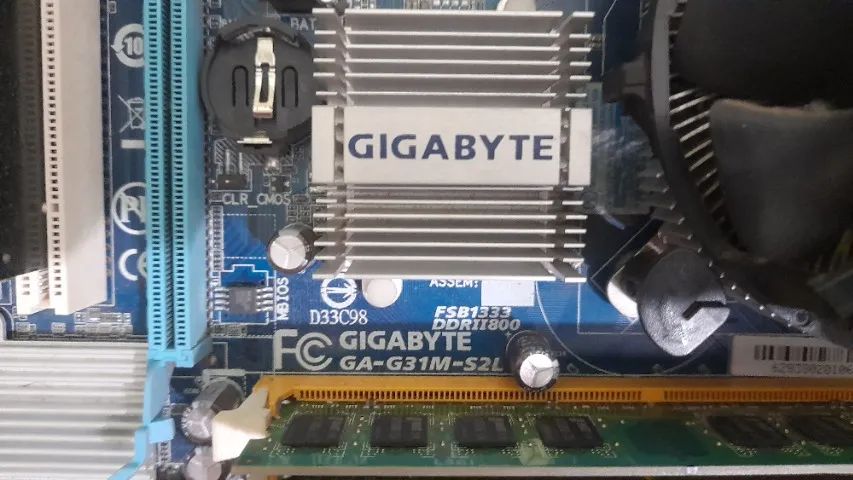 Kit Placa Mãe Gigabyte GA-G31M-S2L + Processador E4500 + 3gb Memória - Foto 3