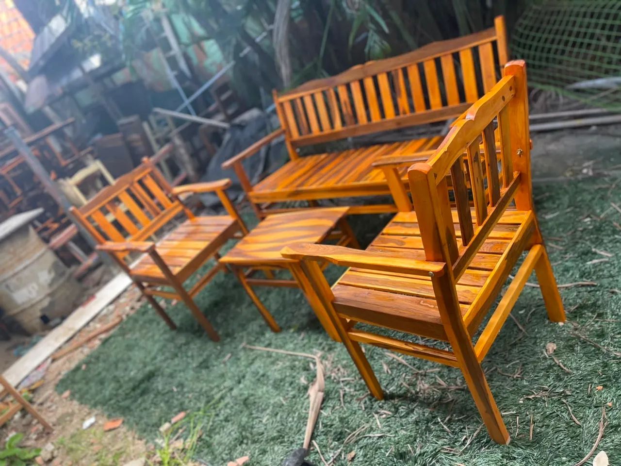 CONJUNTO DE NAMORADEIRA ENVERNIZADA! - Foto 4
