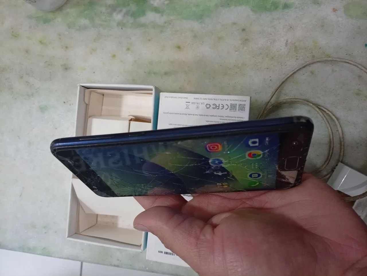 Celular azul ZenFone Max  - Foto 2