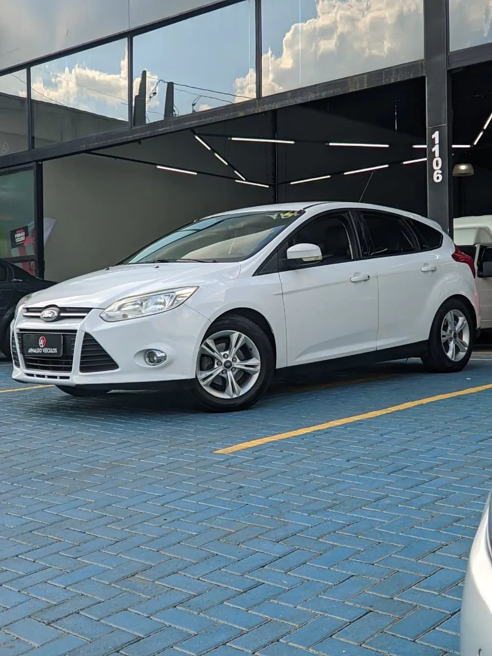 Ford Focus 1.6 S/1.6 SE Flex 16V 5P AUT 2014