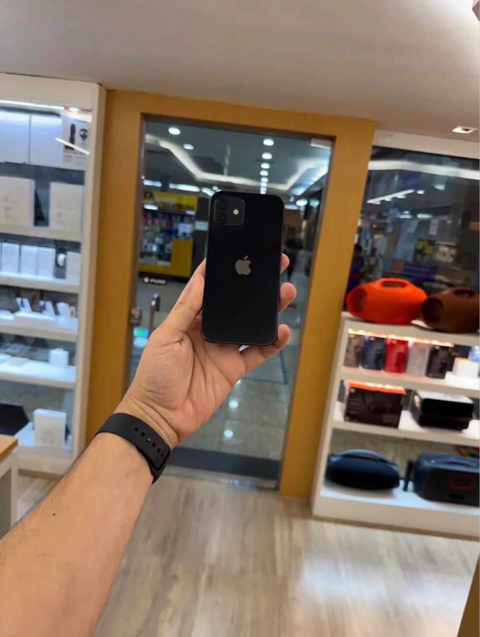 iPhone 12 64GB Midnight - Bat 77%  - Foto 3