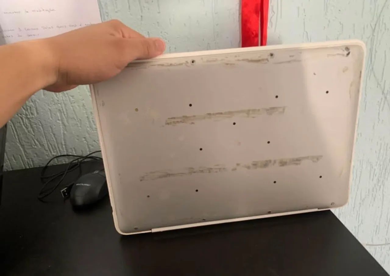 MACBOOK  2010 - ÓTIMO ESTADO  - Foto 3