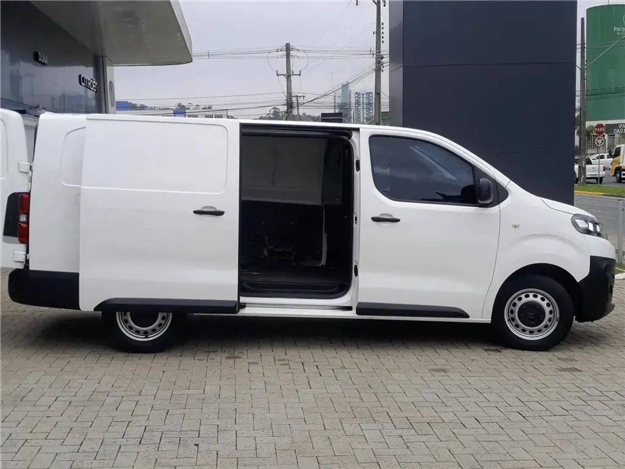 Citroen Jumpy Cargo 1.5 Turbo Diesel 2023 - Foto 3