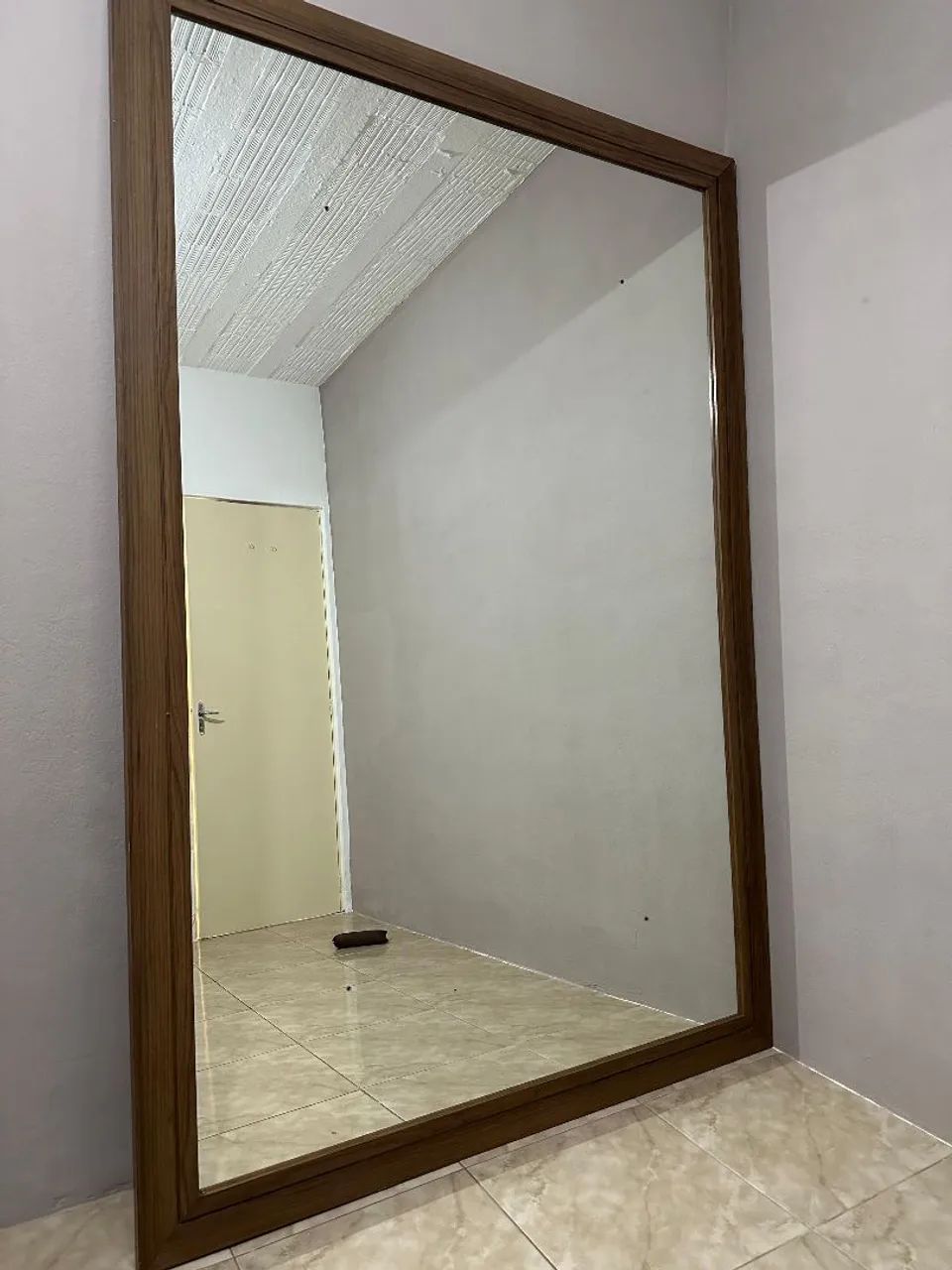 Espelho com moldura 