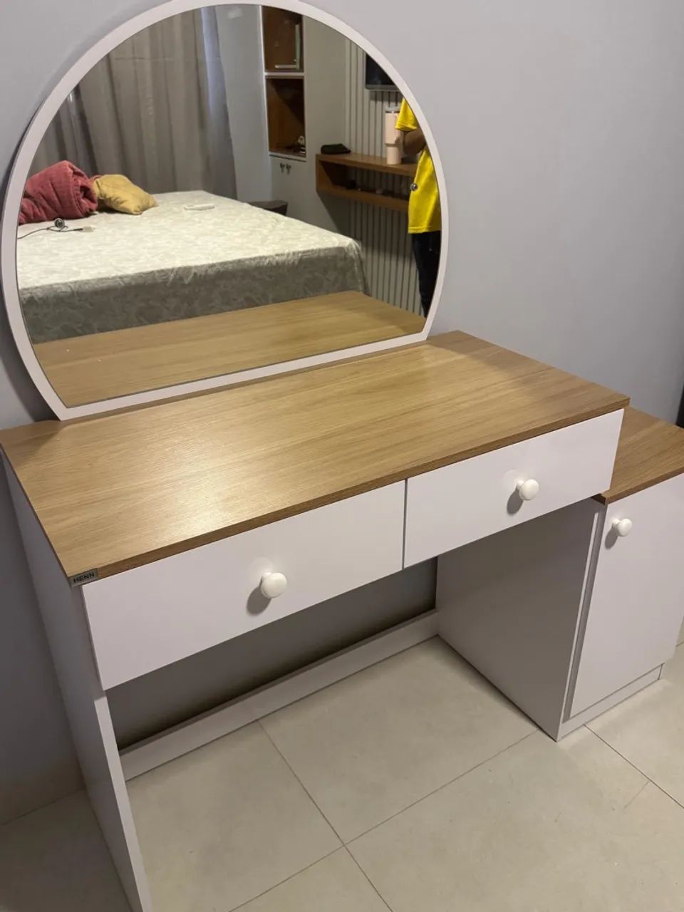 Vende se penteadeira nova 