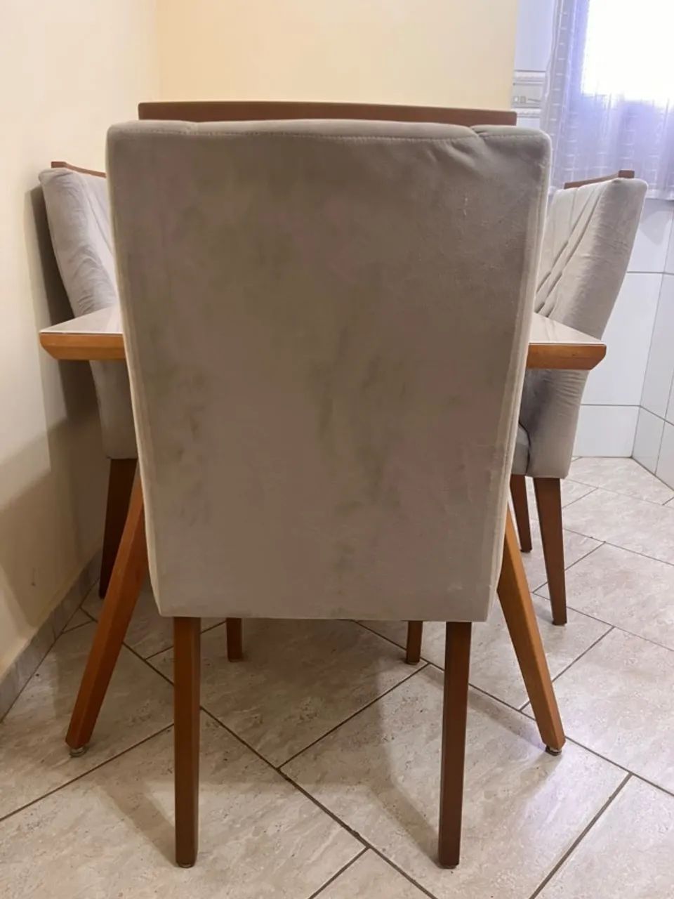 Mesa de Jantar com 4 Cadeiras  - Foto 4