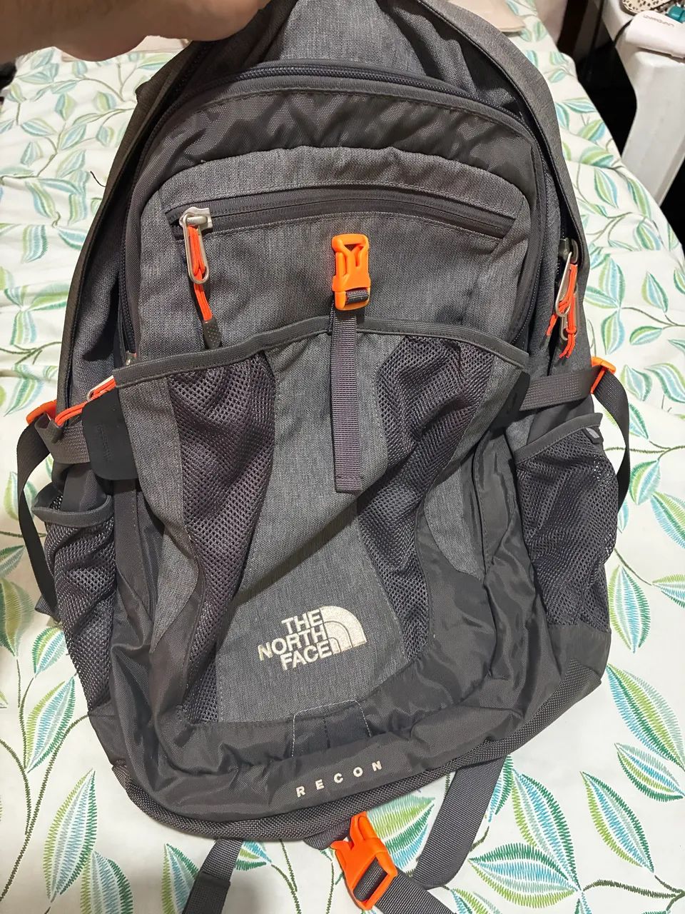 Mochila Recon The north face Cinza usada