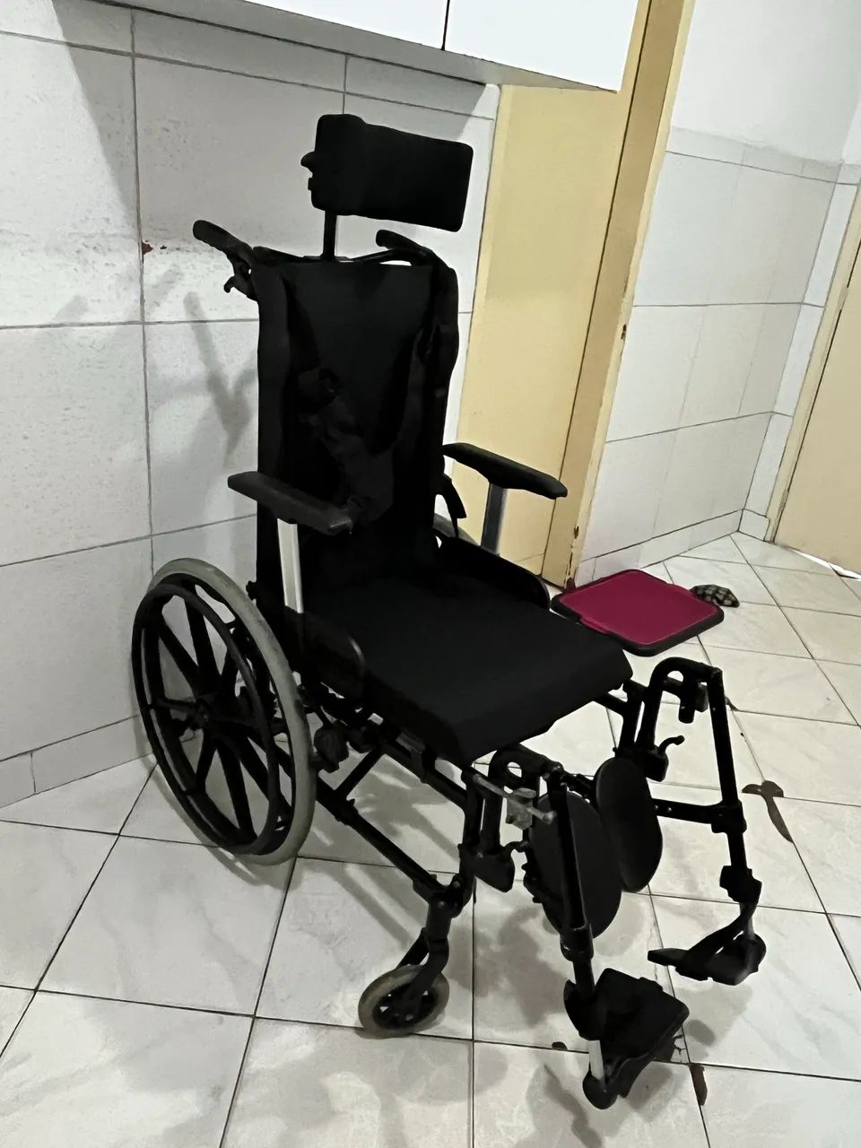 Cadeira de rodas articulada ortobrás - Foto 5