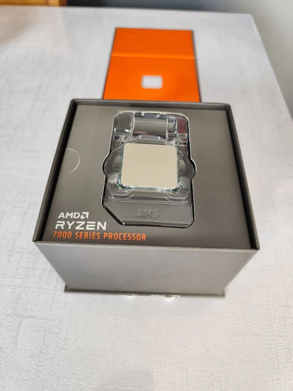 Ryzen 5 5600g + Cooler padrão + Vídeo Integrado