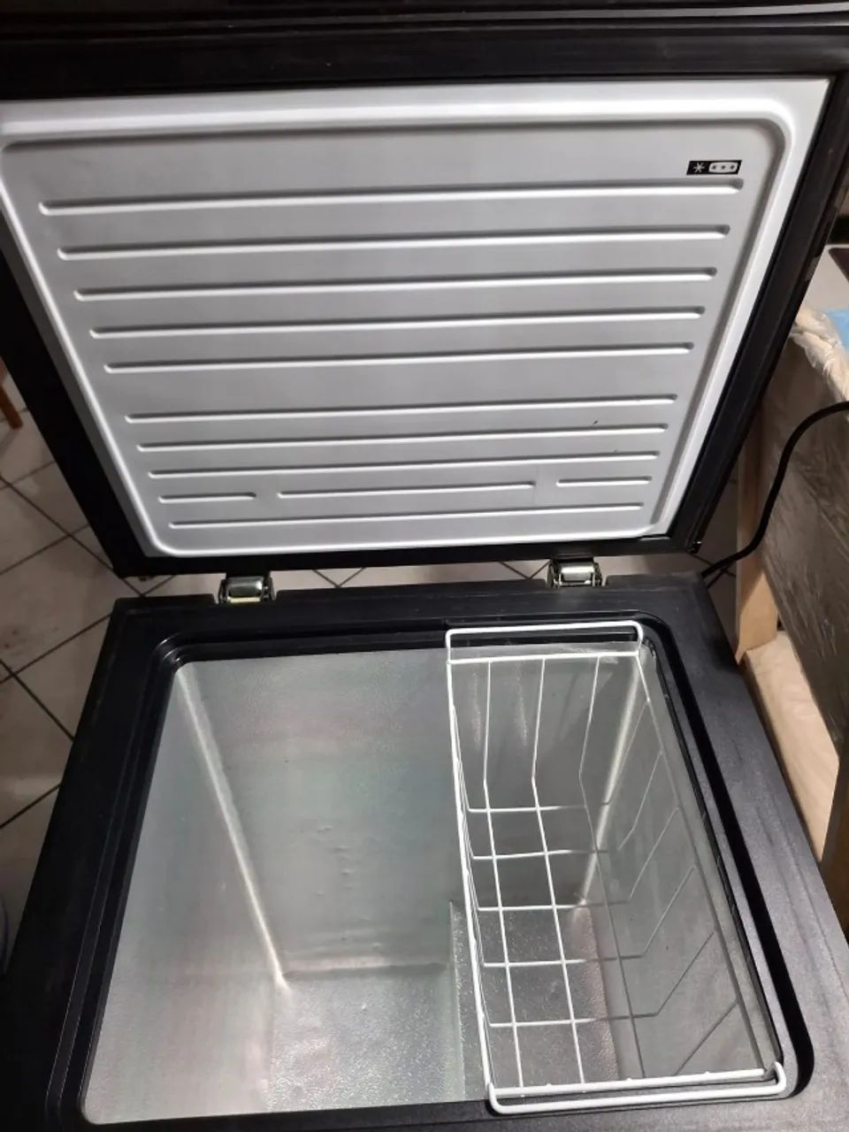 Freezer Horizontal 100 LITROS Midea Preto - Foto 5