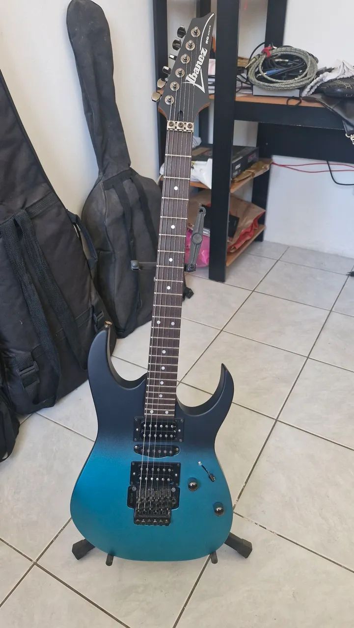 Guitarra Ibanez RG Custom