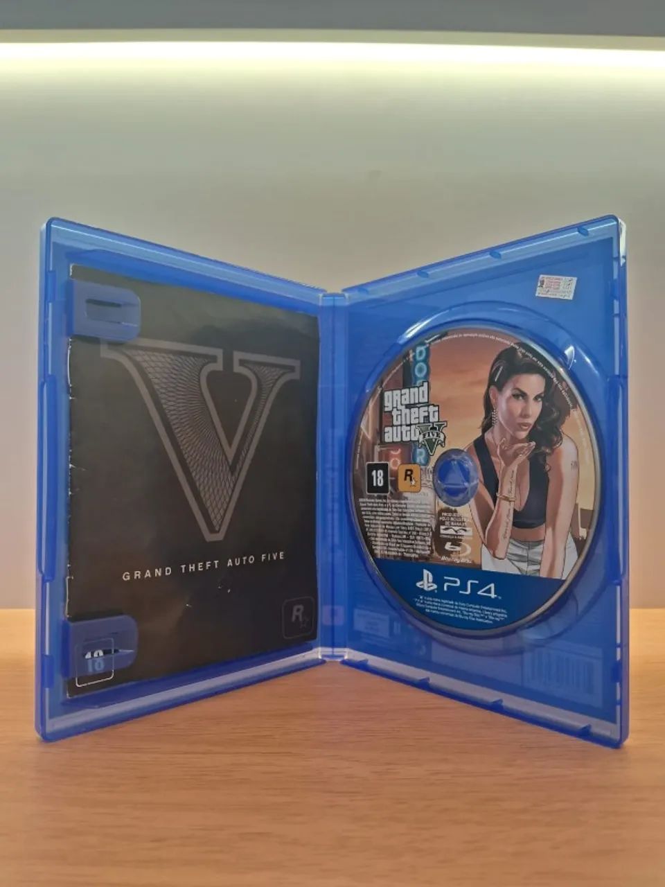 GTA V - PS4 - Foto 2