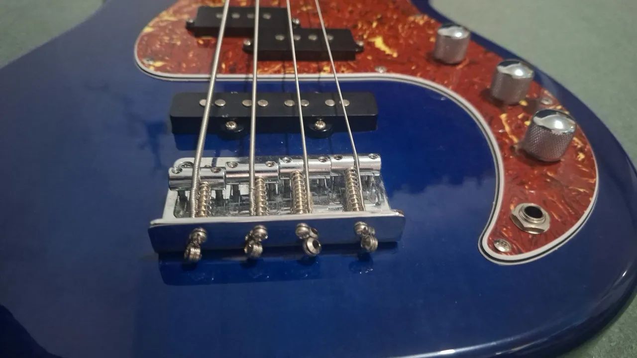 Baixo strimberg PJ Luthier  - Foto 3