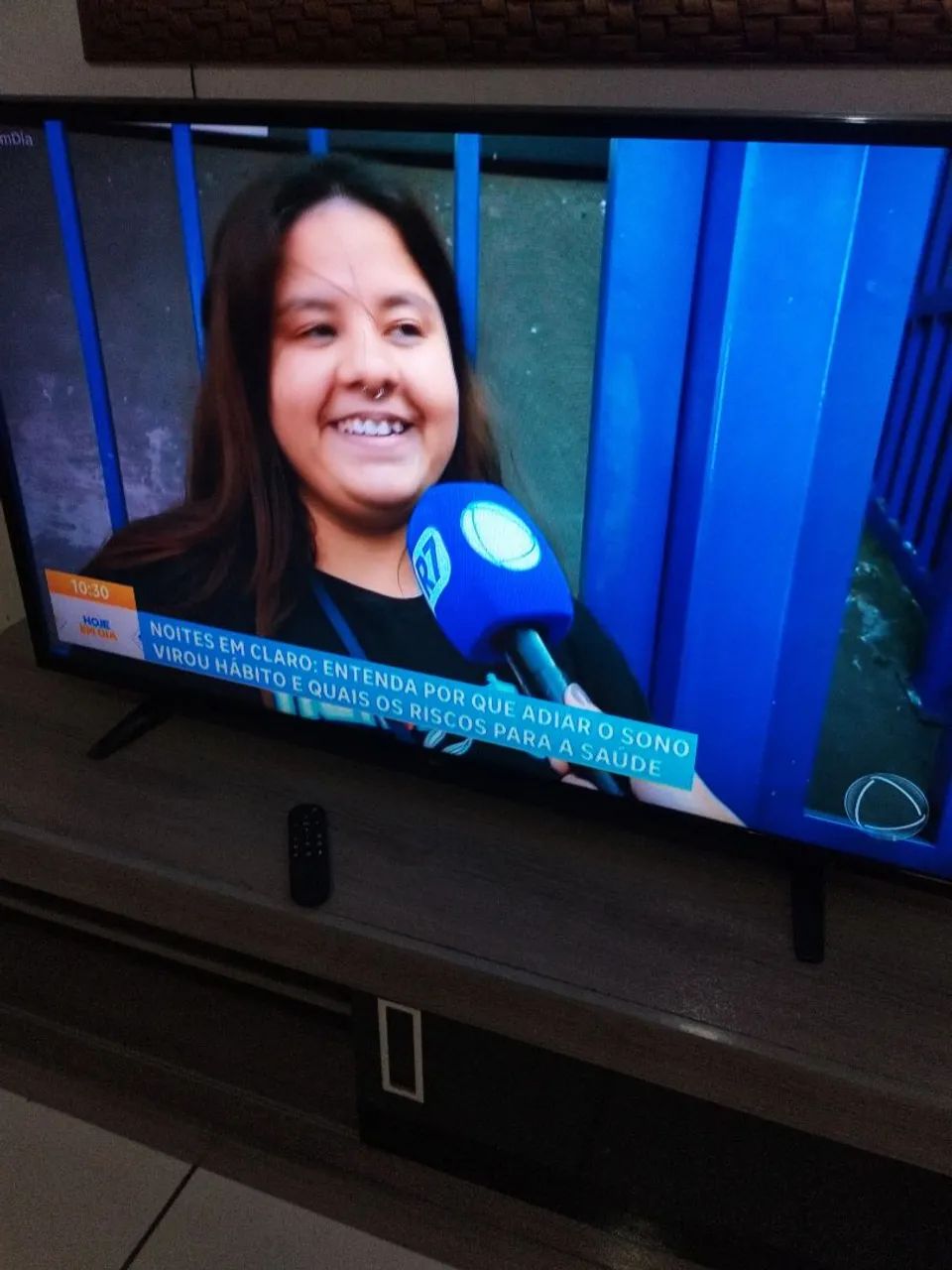 Televisão smart 49 polegadas. - Foto 2