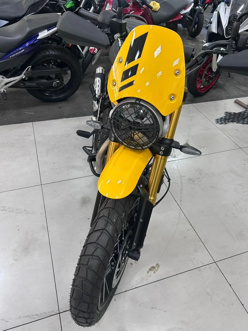 TRIUMPH SCRAMBLER 400 X - Foto 4