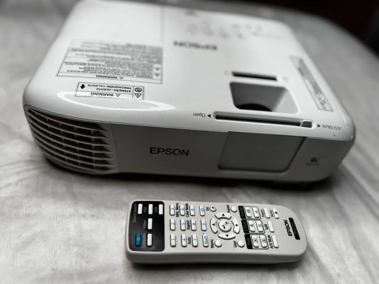 Vende se Projetor Epson W39