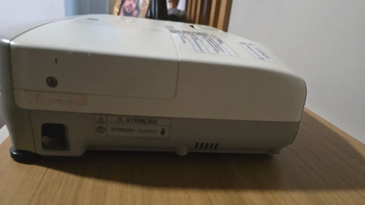 Projetor Multimídia Epson PowerLite S17 - Foto 4
