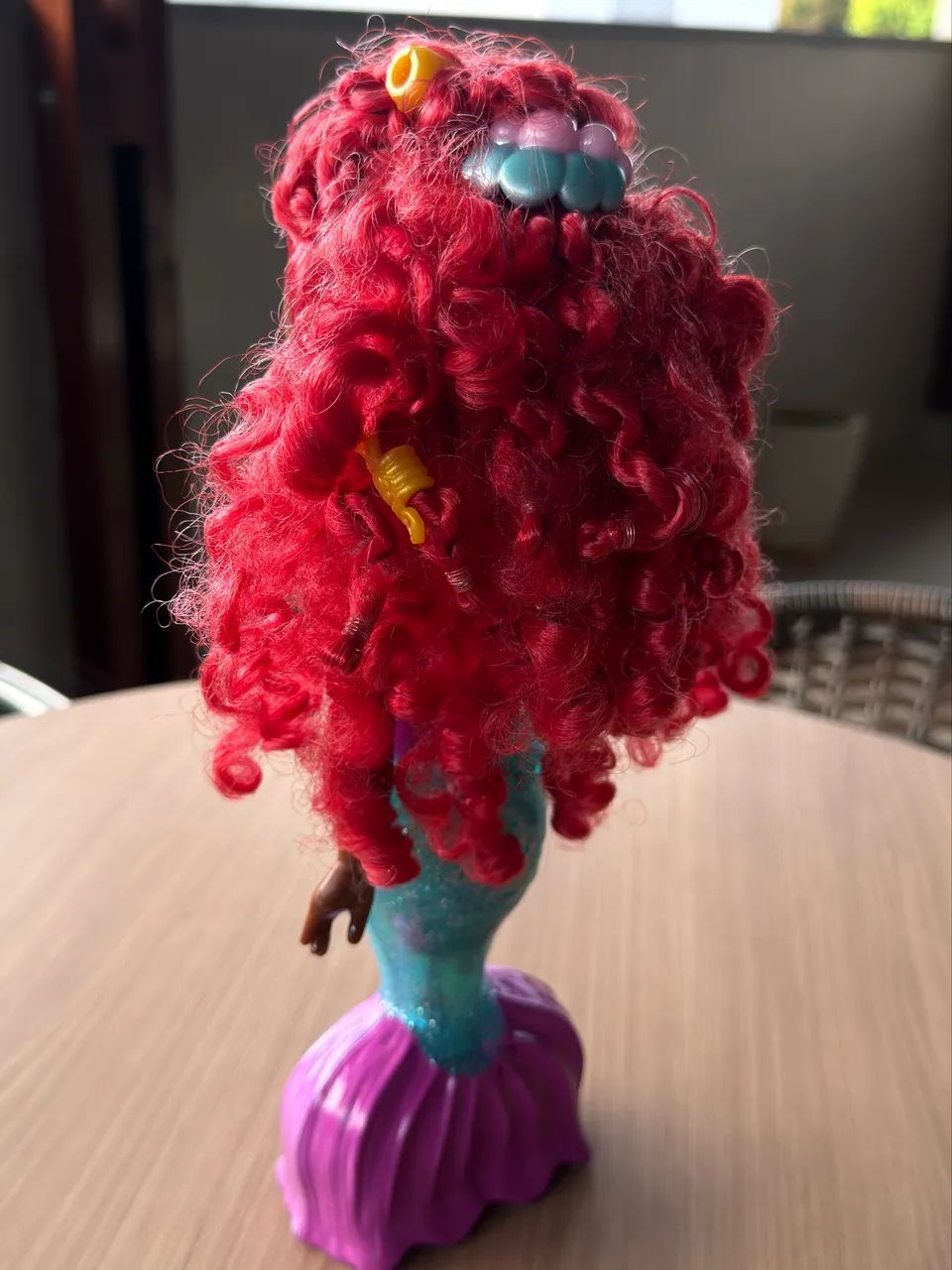 Boneca Sereia Interativa - Canta e Pode Molhar - Foto 3