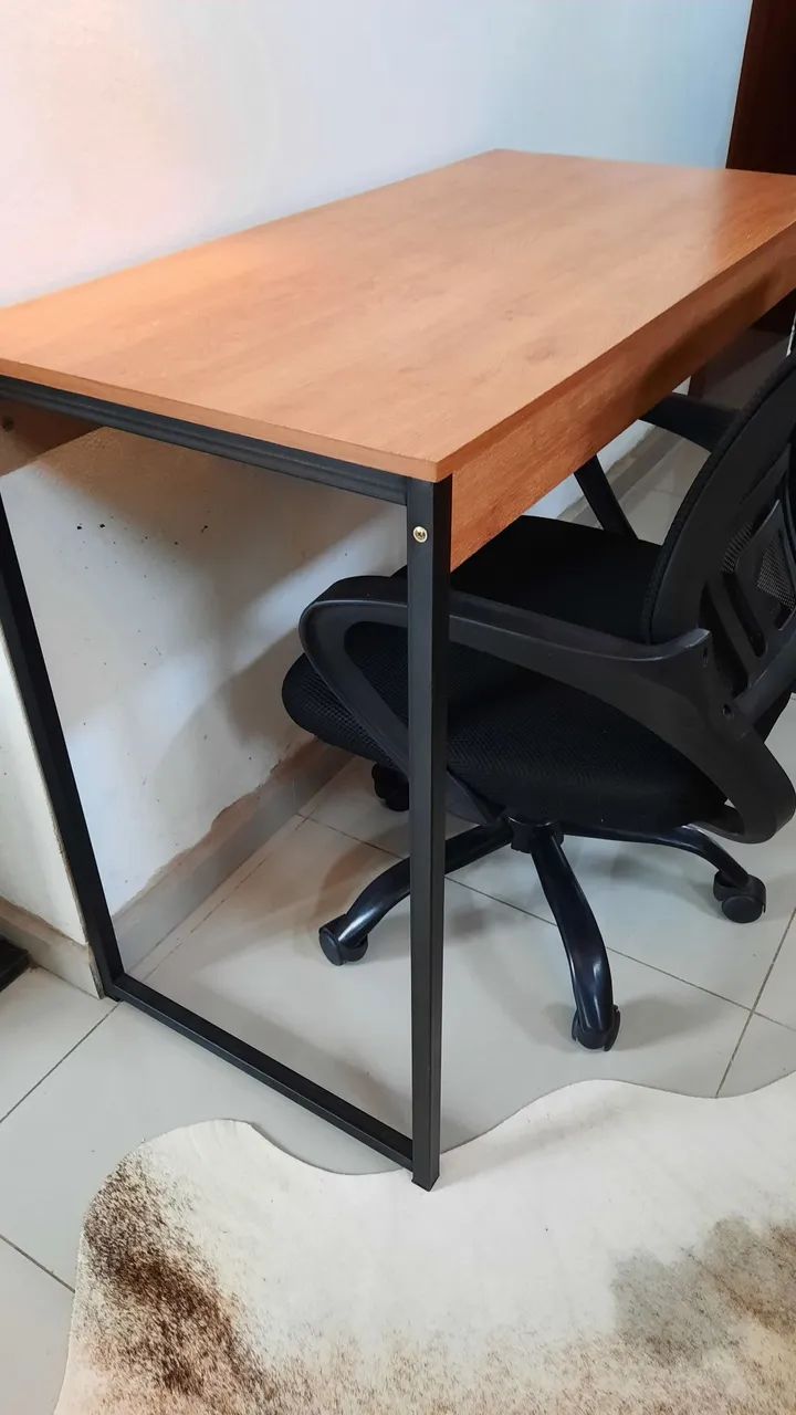 Mesa e cadeira novos  - Foto 2