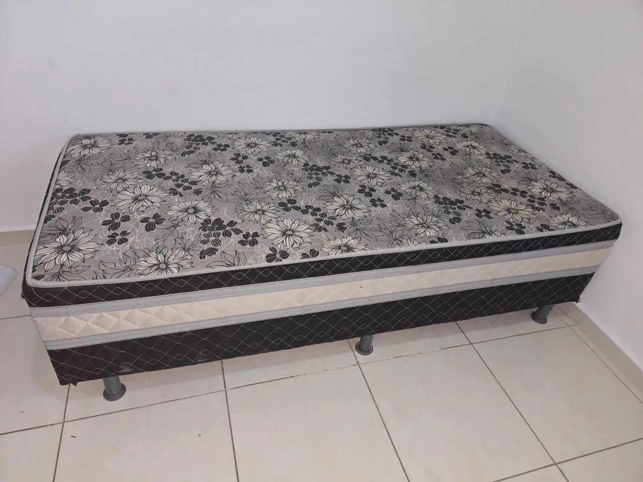 Cama