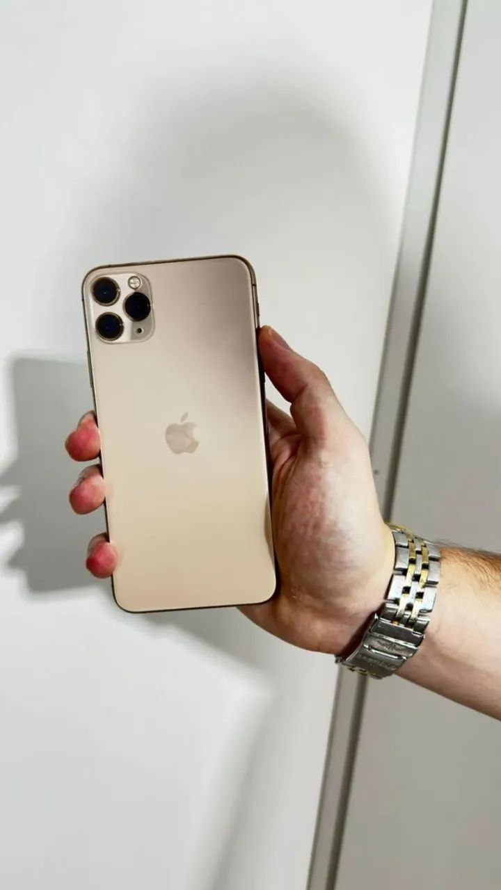 iPhone 11 Pro Max Gold - 64GB - Celulares e Smartphones - Vila