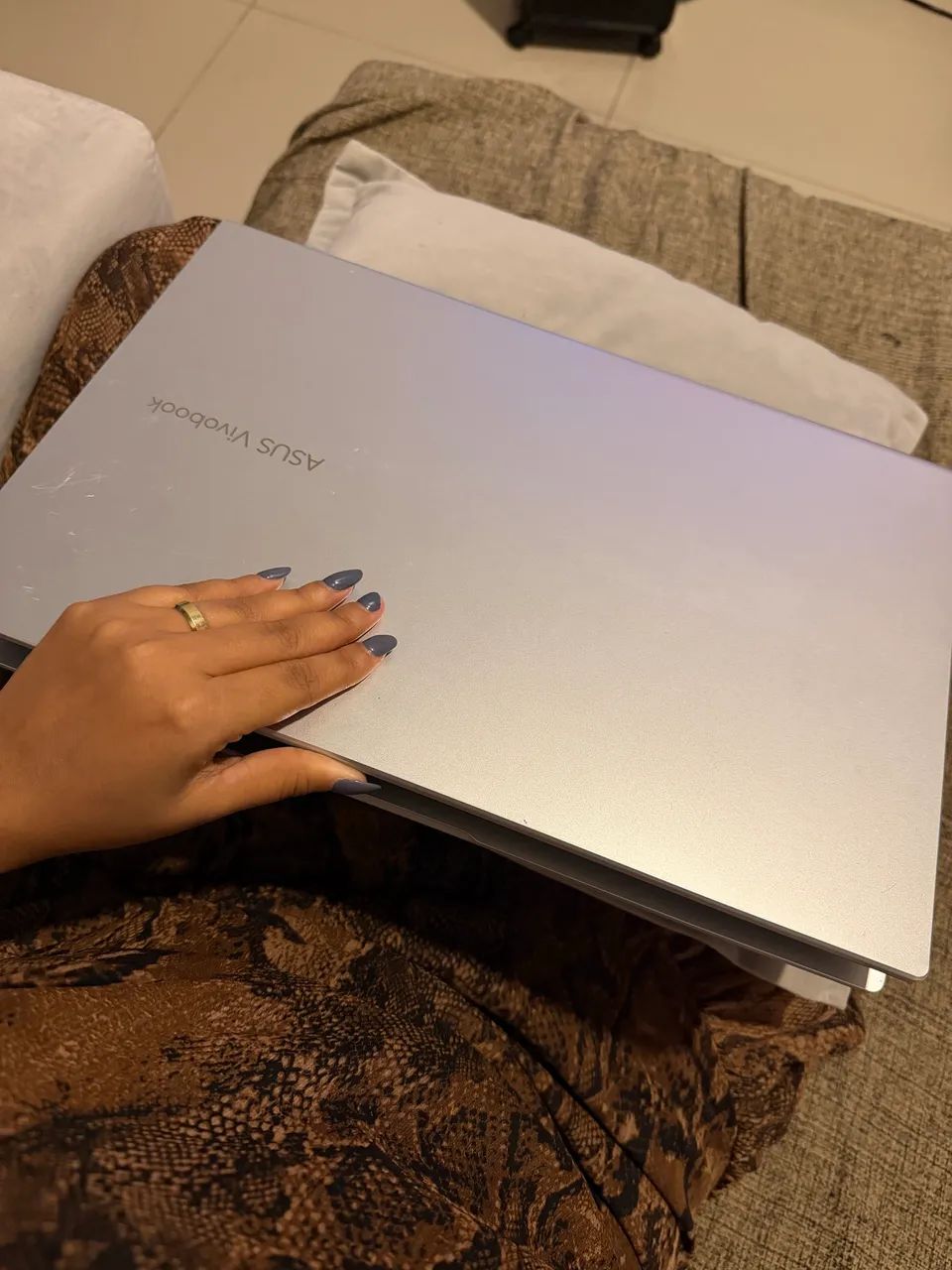 Notebook ASUS vivobook core i3  - Foto 3