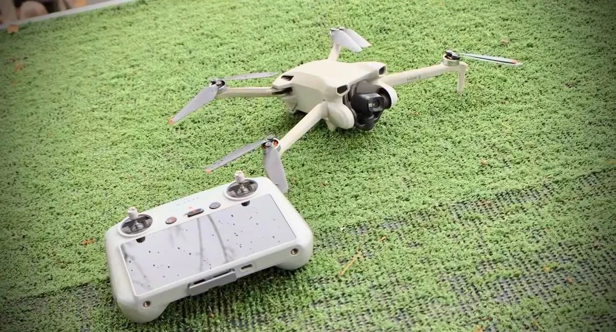 Dji Mini 3 - Rc / 4 Baterias 