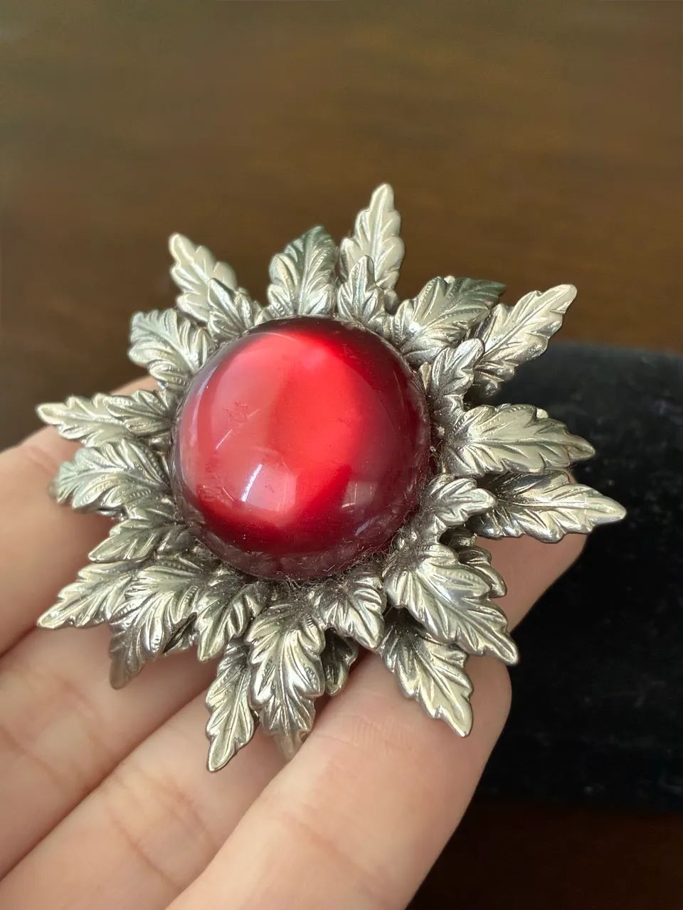 Lindo broche vintage em formato de flor - Foto 3