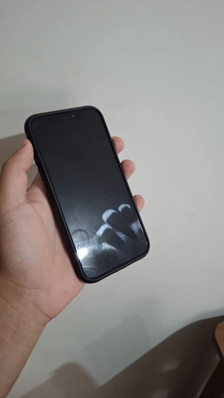 iPhone XR 64 gb na cor vermelha 