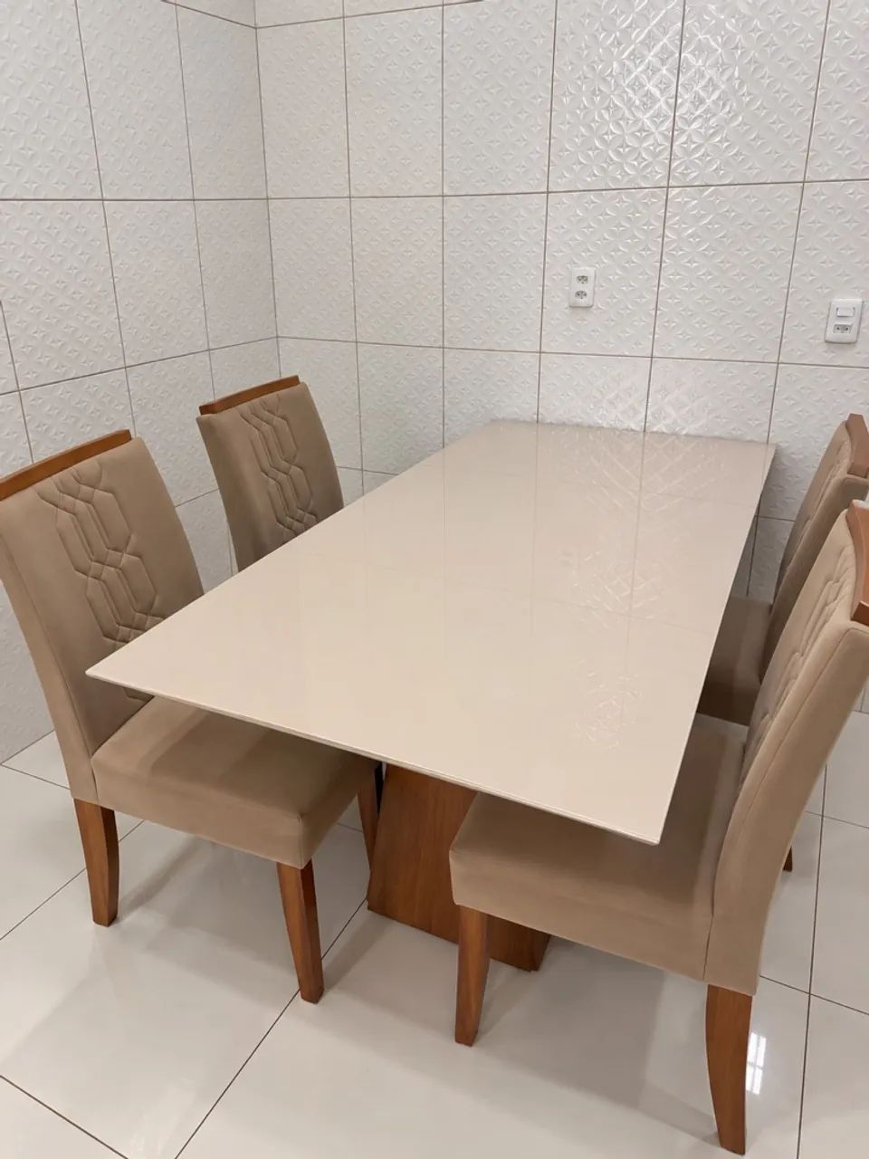 Vende-se mesa de 6 cadeiras  - Foto 2