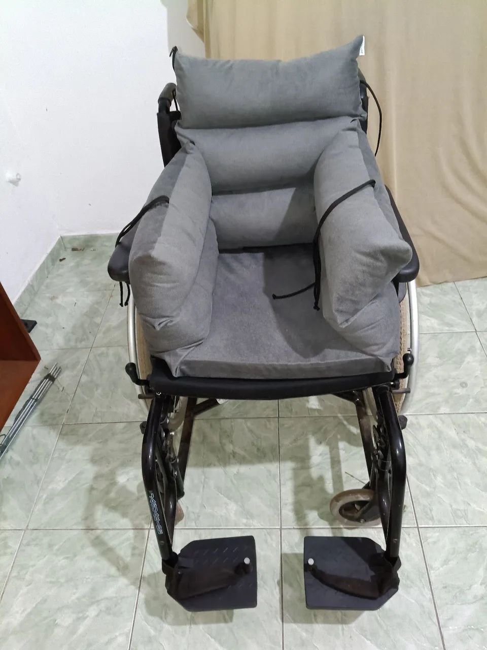 Cadeira de rodas Agile Jaguaribe novíssima  - Foto 6