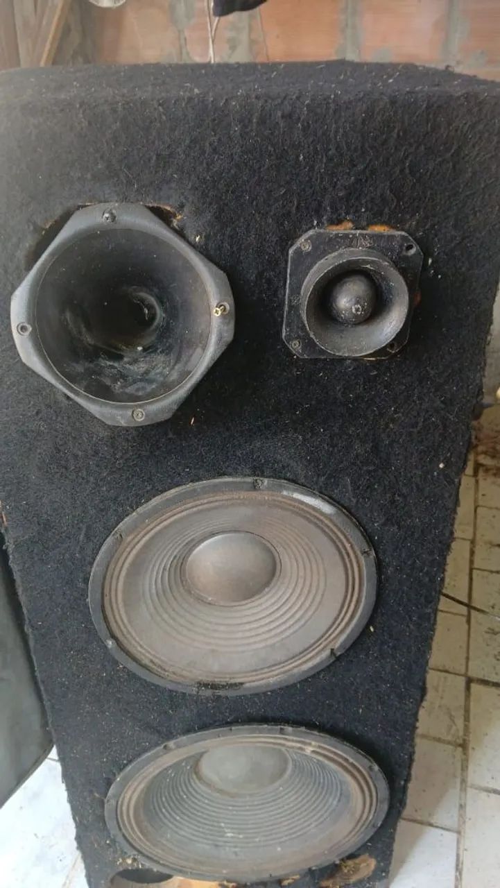 Caixa de som funcionando 