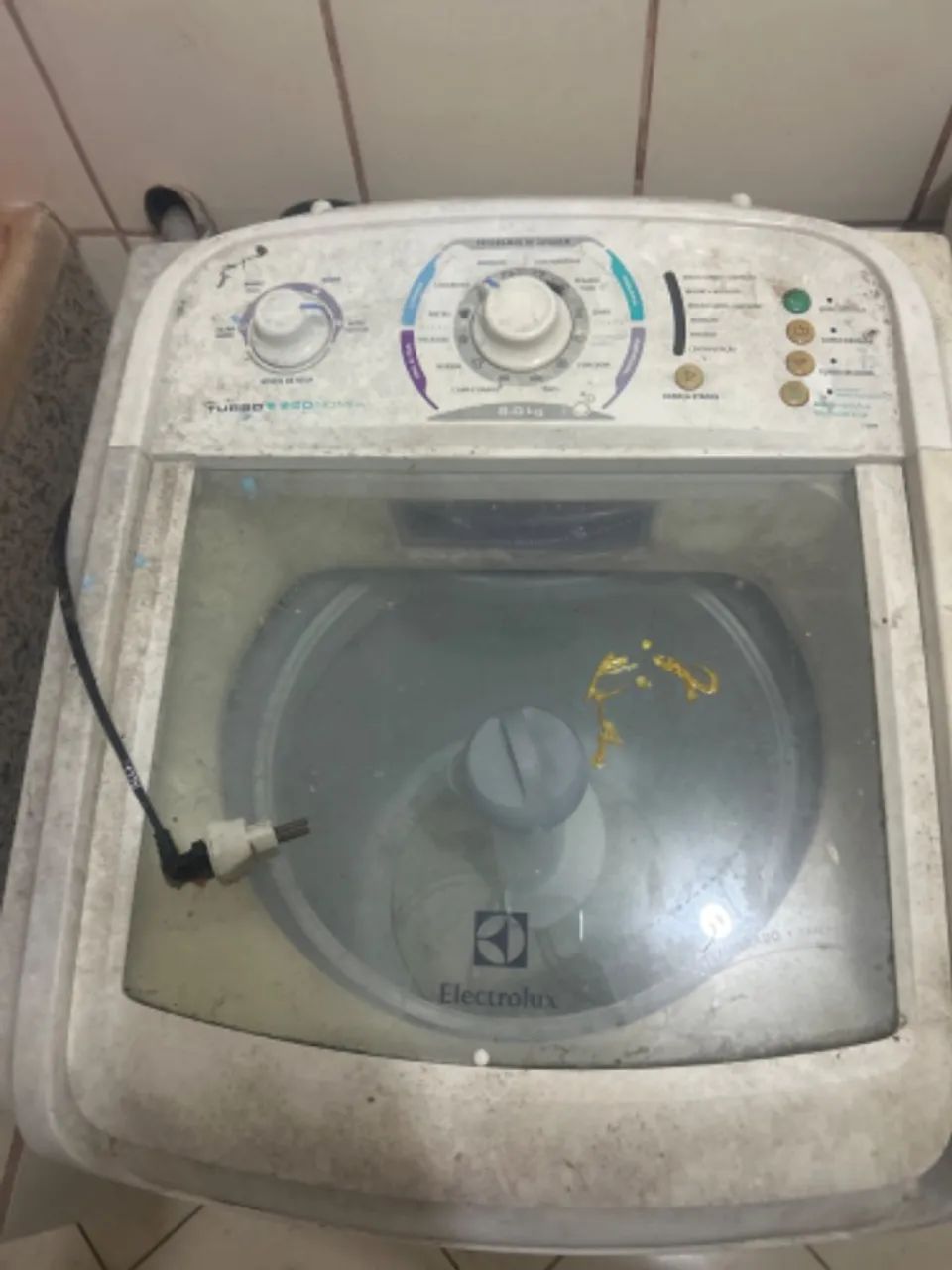 Vendo Máquina com defeito para peças.
