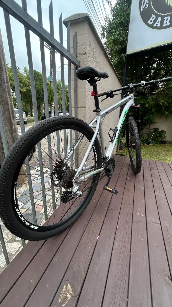 bicicleta Absolute Wild 29 com quadro de alumínio na cor prata  - Foto 5