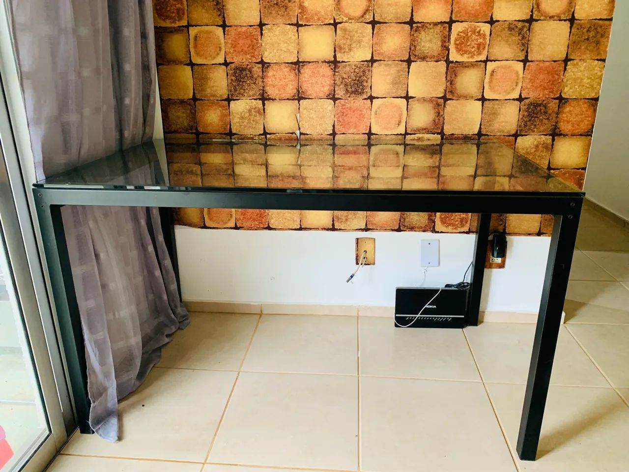 Mesa com tampo de vidro  - Foto 2