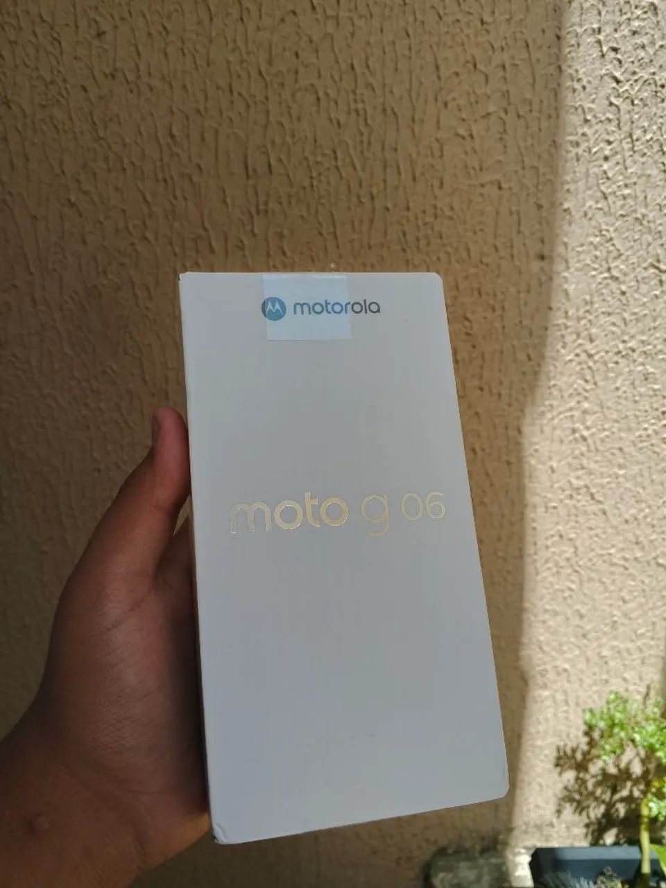 MOTOROLA G06 LARANJA LACRADO