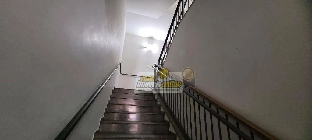 Sala para alugar, 61 m² por R$ 968,62/mês - São Benedito - Uberaba/MG - Foto 3