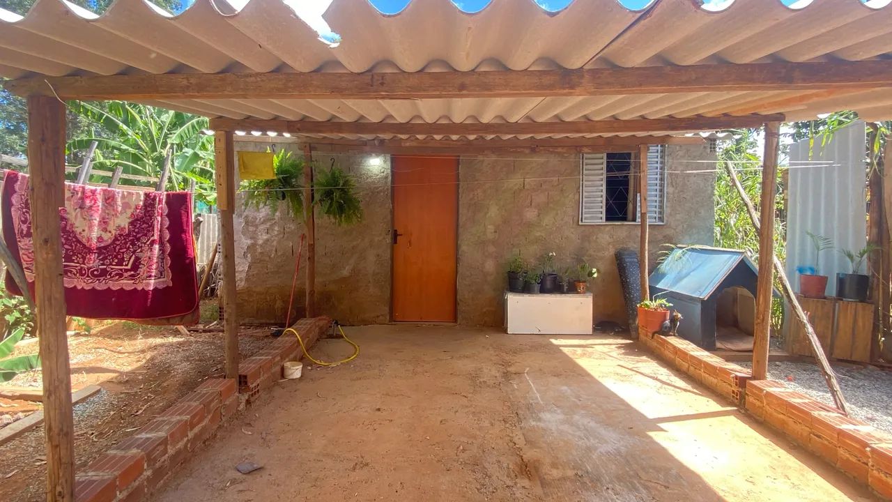 Lote com casa de quatro cômodos.  - Foto 3
