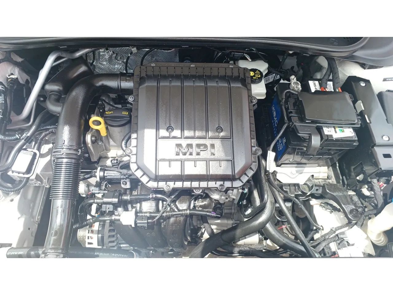 Volkswagen Polo Track 1.0 Flex 12V 5p, foto 7 de 20