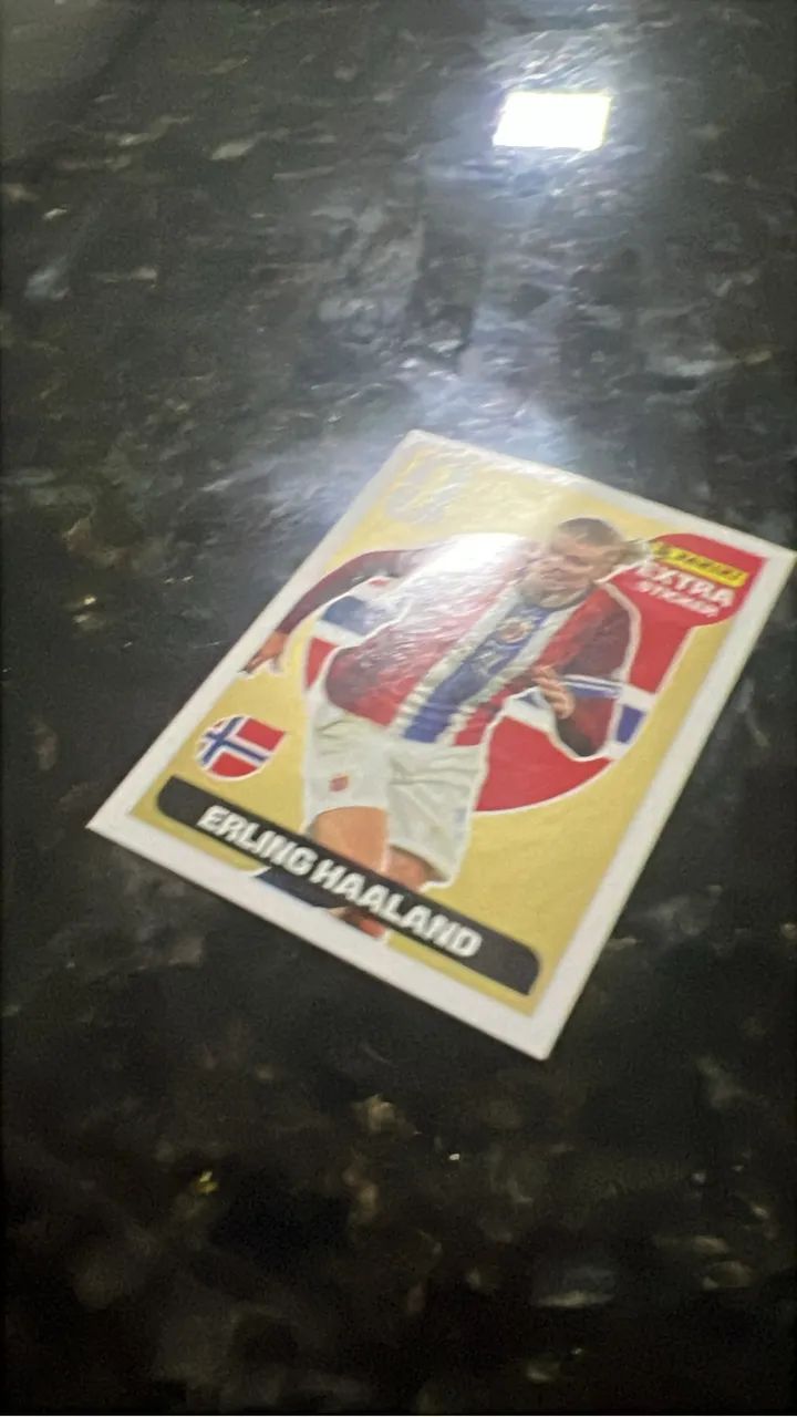 Halland Dourado extra sticker copa do mundo 2026 - Foto 2