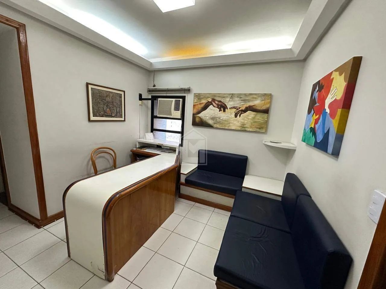 Excelente Sala Comercial na Praia do Suá com Recepção Mobiliada e Fácil Acesso - Foto 4