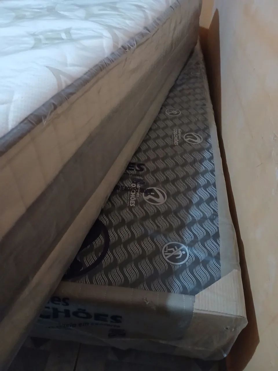VENDO CAMA QUEEN CASAL+BASE - Foto 3