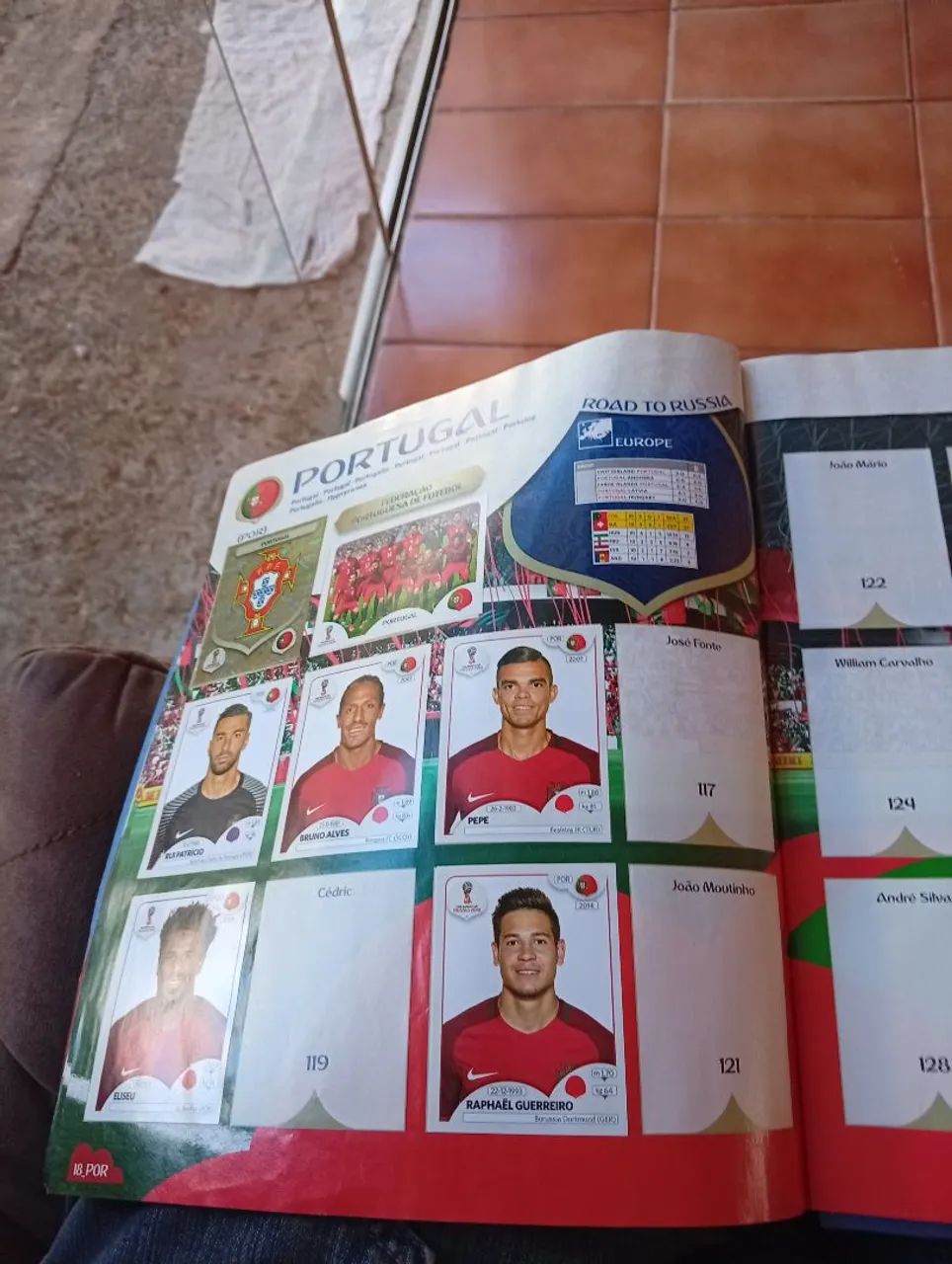 Álbum Panini 2018 - Foto 2