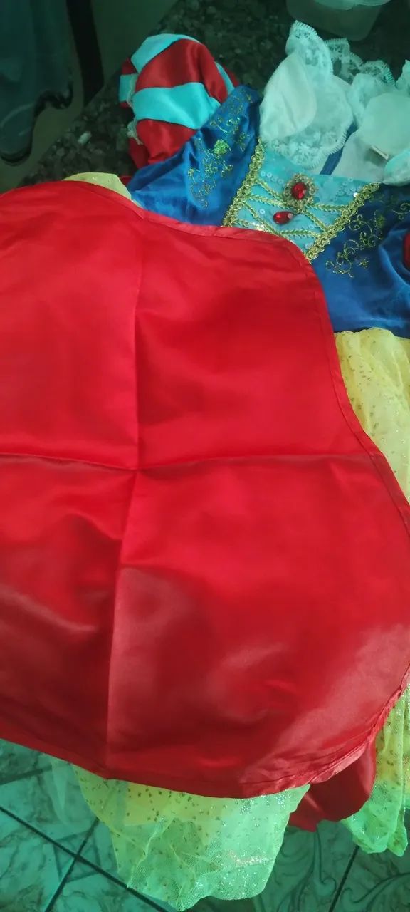Vestido Branca de neve 2 anos  - Foto 3