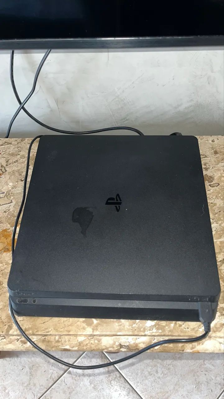 PS4 Slim