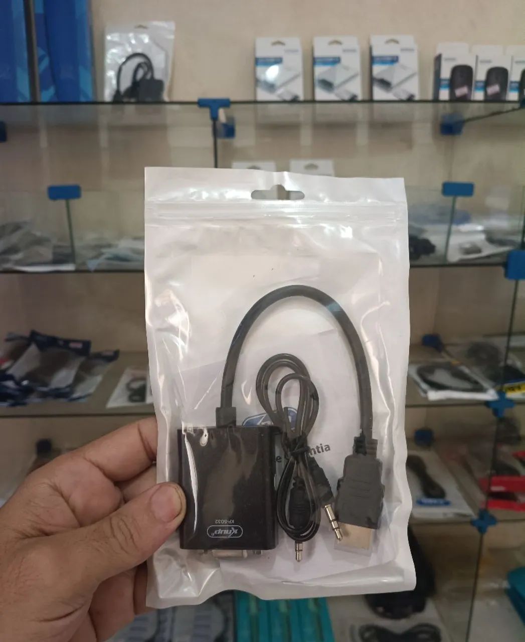Conversor HDMI x VGA com Áudio Exbom/Knup - Foto 2