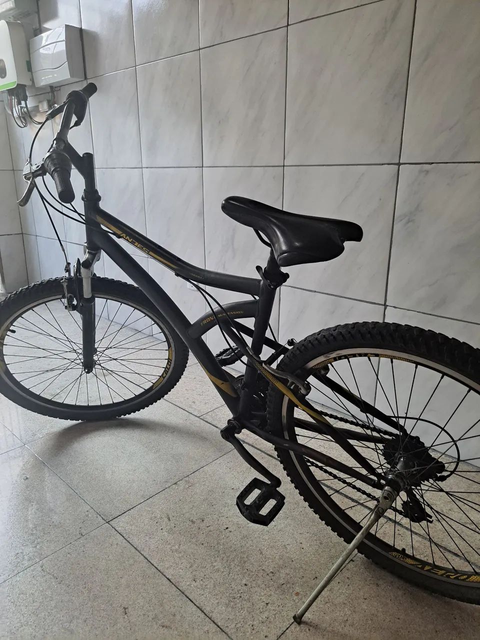 Bicicleta Aro 26 excelente  - Foto 3