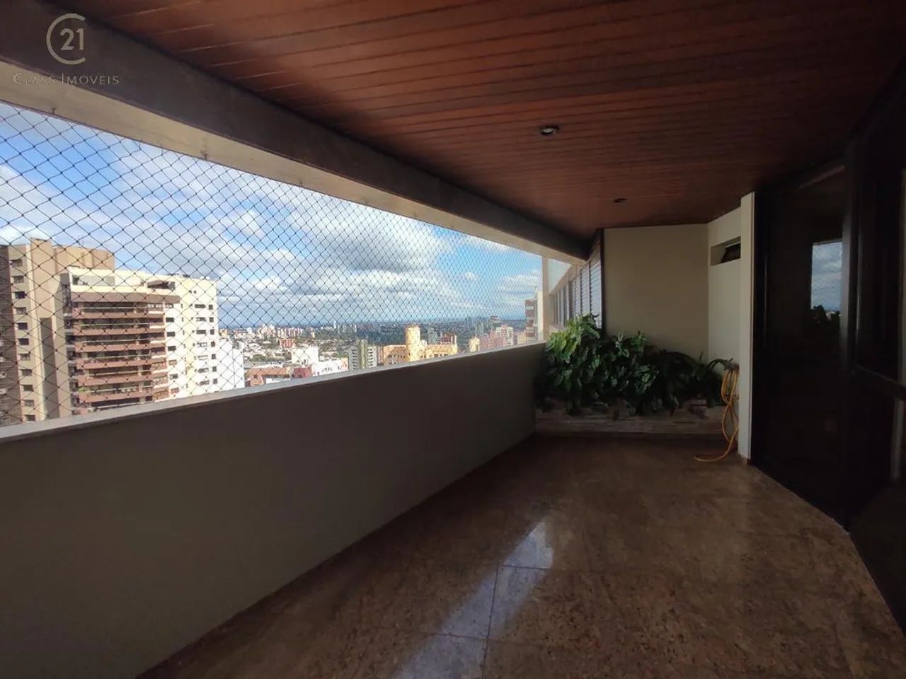Apartamento para alugar em Londrina, Centro, com 4 quartos, com 600 m², Edifício Villa Rom - Foto 4
